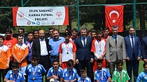 EDREMİT’TE ÖZEL OLİMPİYATLAR DİLEK SABANCI KARMA FUTBOL TURNUVASI’NDA FUTBOL ŞÖLENİ