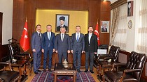 Triatlon Federasyon Başkanı Vali Yazıcı'yı ziyaret etti