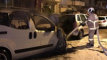 Akçay’da 2 otomobil yandı - haberi