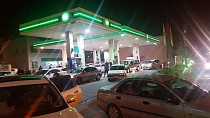 Depremden sonra vatandaşlar benzinliklere akın etti - haberi