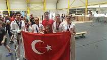 Yunanistan’daki taekwondo şampiyonasında Ayvalık’lı sporcumuz çeyrek finalde 5. Oldu  - haberi