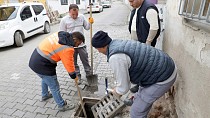 EDREMİT BELEDİYESİ YAĞIŞLARA KARŞI ÖNLEM ALIYOR
