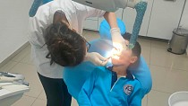 Ayvalık Belediyesi Mahalleevleri'nin ücretsiz diş taraması yeniden başladı - haberi