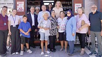 AYVALIKLI KADINLARIN EL EMEĞİ CENNET TEPESİ’NDE SOFRALARA ULAŞIYOR