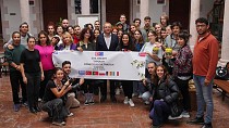 Ayvalık'ta Uluslararası Gençlik Projesi Kapsamında Zeytin Kültürü Deneyimi