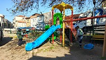 AYVALIK’TA PARK VE BAHÇELER EKİPLERİNDEN 7/24 YOĞUN MESAİ - haberi