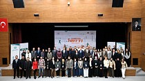 BALIKESİR ÜNİVERSİTESİNDE TÜRKİYE YÜZYILI ZİRVESİ DÜZENLENDİ