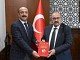 BALIKESİR VALİSİ USTAOĞLU’NA ANLAMLI ESER