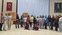 BALIKESİR'DE RİTMİN VE EĞLENCENİN KALBİ MÜZİK AKADEMİSİ'NDE ATTI