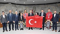 BAŞKAN AKIN, MİLLİ SPORCULARI AĞIRLADI!
