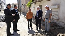 BAŞKAN DEVECİLER SAHADAKİ ÇALIŞMALARI İNCELEDİ