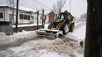 BÜYÜKŞEHİR BELEDİYESİ KARLA MÜCADELEDE 7/24 SAHADA - haberi