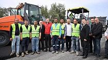 BÜYÜKŞEHİR YAZ KIŞ DEMEDEN YOL ÇALIŞMALARINA DEVAM EDİYOR