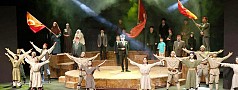 ‘Cumhuriyete Doğru’ Tiyatro Oyunu Balıkesir'de Sahnelendi