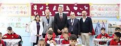 EDREMİT KAYMAKAMI ENGİN VE İLÇE MİLLÎ EĞİTİM MÜDÜRÜ ESMEN’DEN OKUL ZİYARETLERİ