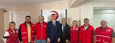 EDREMİT KAYMAKAMI ENGİN’DEN KIZILAY EDREMİT ŞUBESİNE ZİYARET