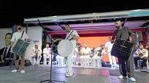 EDREMİT’İN KURTULUŞ COŞKUSU 100 DAVULLA YANKILANDI