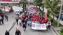 EDREMİT’TE 1 MAYIS COŞKUYLA KUTLANDI