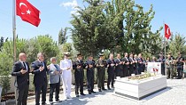 EDREMİT’TE 15 TEMMUZ DEMOKRASİ VE MİLLİ BİRLİK GÜNÜ’NDE ŞEHİTLERİMİZ DUALARLA ANILDI