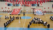 EDREMİT’TE 19 MAYIS COŞKUSU