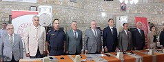 EDREMİT’TE OKULLARDA GÜVENLİK TEDBİRLERİ TOPLANTISI GERÇEKLEŞTİRİLDİ