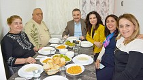 KAYMAKAM AHMET ODABAŞ, SARICAN AİLESİNİN İFTAR SOFRASINA KONUK OLDU