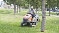 PARK VE BAHÇELER MÜDÜRLÜĞÜ'NDEN İLÇE GENELİNDE YOĞUN ÇALIŞMA