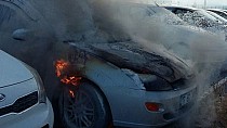 Ayvalık’ta park halindeki otomobil yandı - haberi