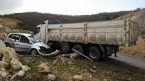 Balıkesir'de trafik kazası, 2 ölü  - haberi