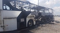 Balıkesir’de seyir halindeki yolcu otobüsü yandı  - haberi
