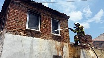 Burhaniye’de çıkan yangında bir ev kül oldu  - haberi