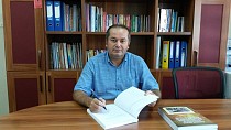 Burhaniye’de Tarihçi Yazar Mehmet Bicik’in yeni kitabı çıktı  - haberi