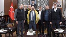 DEVECİLER DERNEK BAŞKANLARI'NDAN VALİ İSMAİL USTAOĞLU’NA ZİYARET! - haberi
