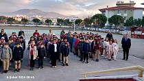 Edremit'te Tüm Okullarda 25 Bin Öğrenci ile Saygı Duruşu yapıldı - haberi