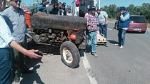 Havran’da traktör ile otomobil çarpıştı, 2 yaralı - haberi