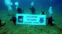 Jandarma 178. kuruluş yıl dönümünü su altında pankart açarak kutladı - haberi