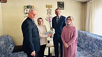 KAYMAKAM ENVER ÖZDERİN ŞEHİT AİLELERİNİ ZİYARET ETTİ - haberi