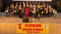PİR SULTAN ABDAL DERNEĞİ TÜRK HALK MÜZİĞİ KOROSU'NDAN EDREMİT'TE MUHTEŞEM KONSER - haberi