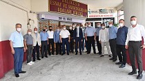 Vali Şıldak, Esnaf Odaları Başkanı Fehmi Erdem'e iade-i ziyarette bulundu