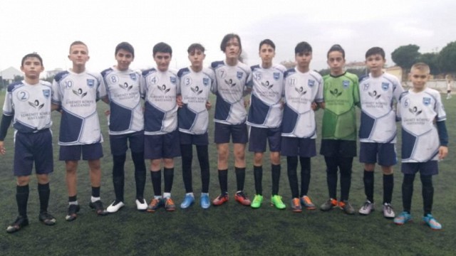 Yıldız Erkekler Futbol Müsabakalarında Remzi Molvalıoğlu Ortaokulu Körfez Birincisi oldu